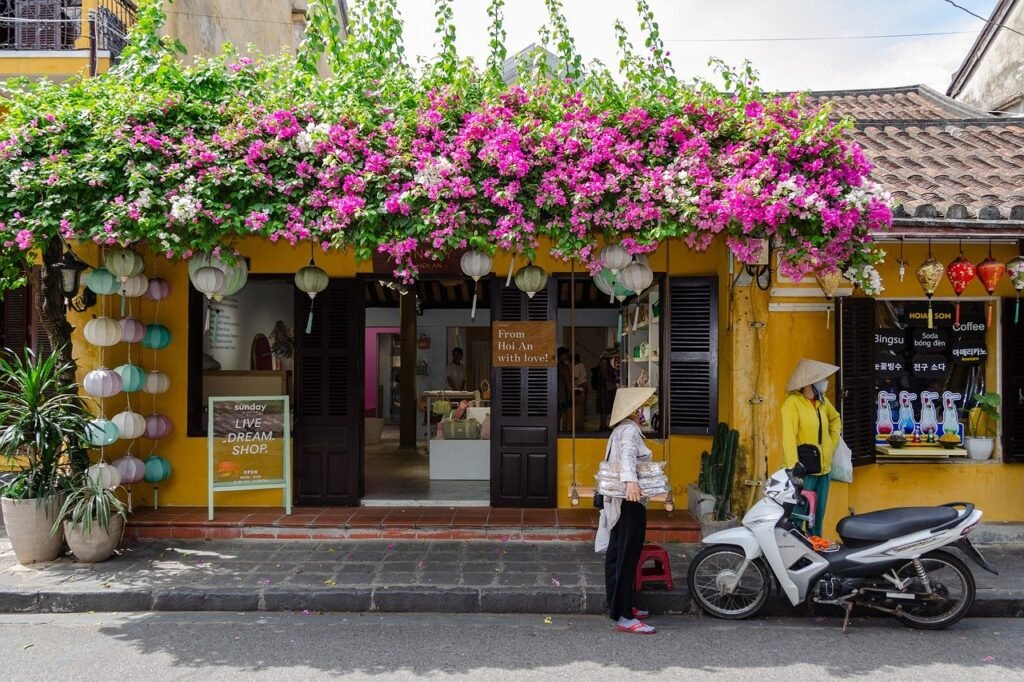 vietman beautiful shop in hoi